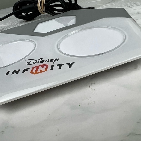 Disney Infinity REPLACEMENT PORTAL BASE ONLY XBOX 360 No Games or Figures - Picture 2 of 5